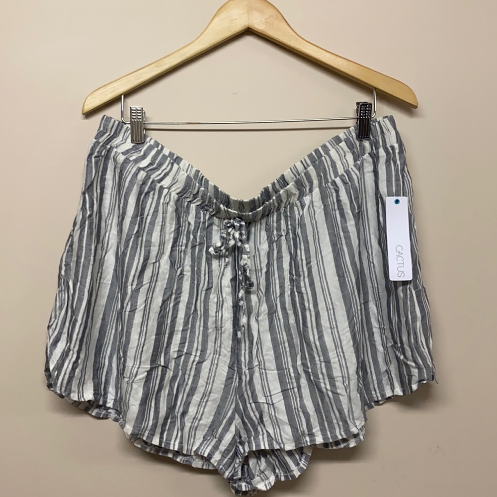 Cactus NWT summer shorts
